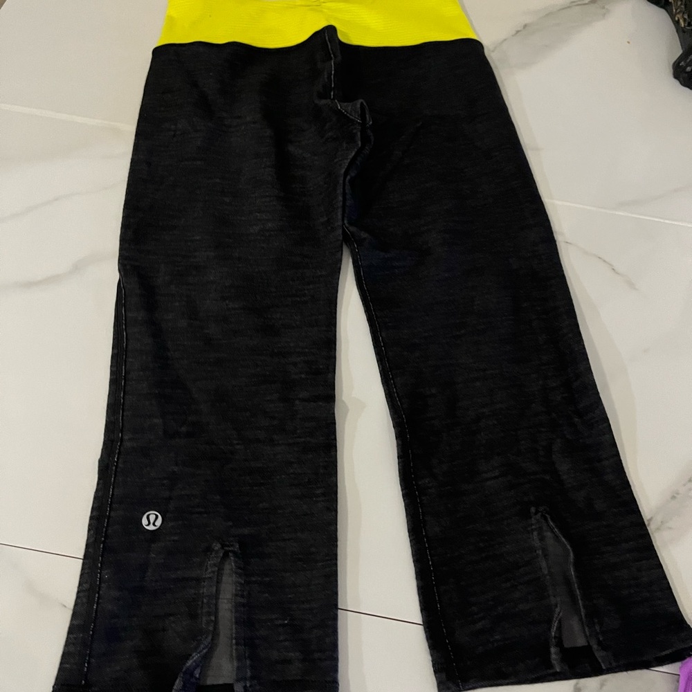 Lululemon crips size 4